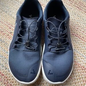 (SOLD) Women's Vivobarefoot All-weather Primus Trail FG. Size EU40.